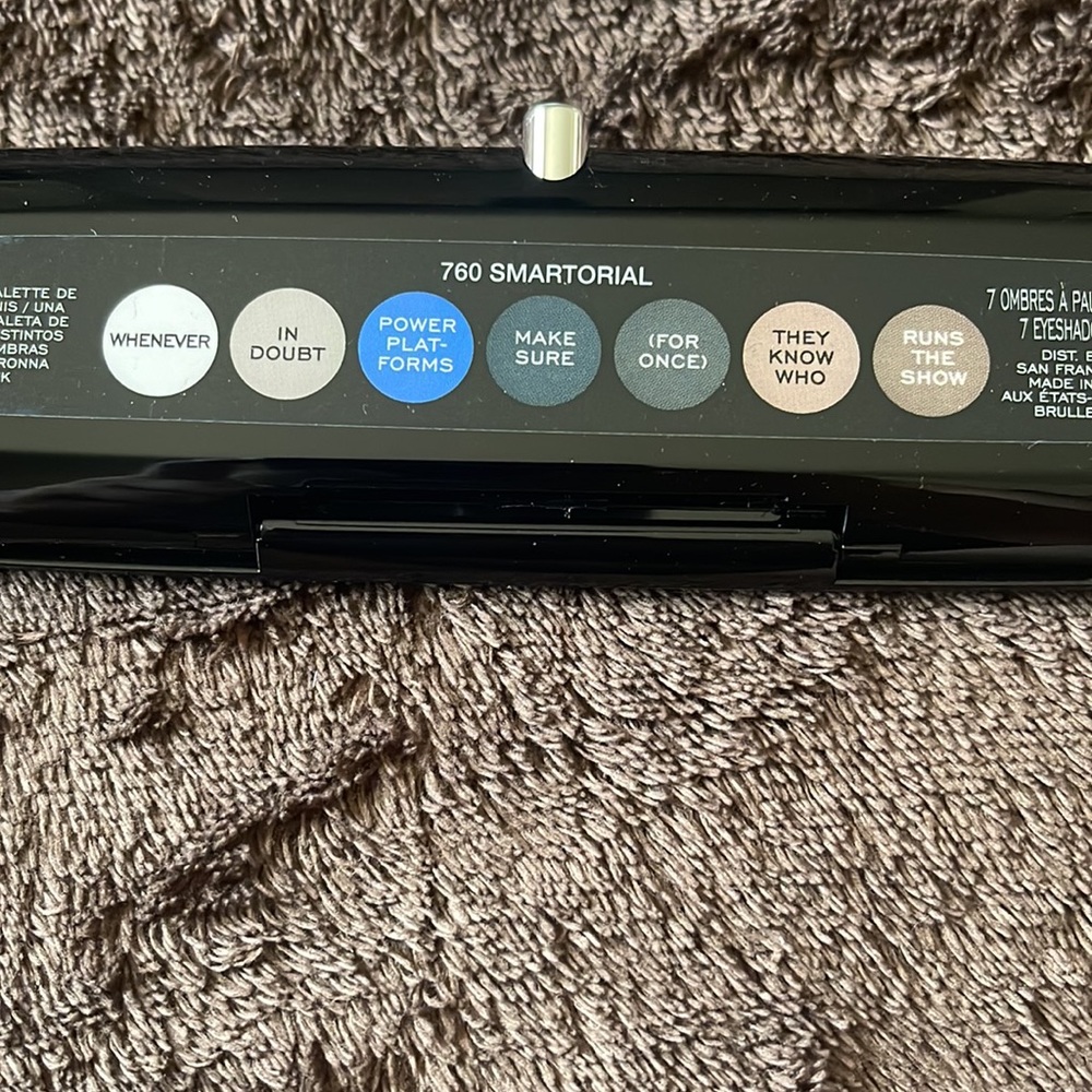 Marc Jacobs 760 Smartorial Eye-Conic Eyeshadow Palette - Picture 6 of 10